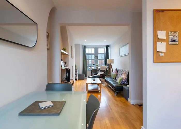 Belfast Quarters- Belgravia